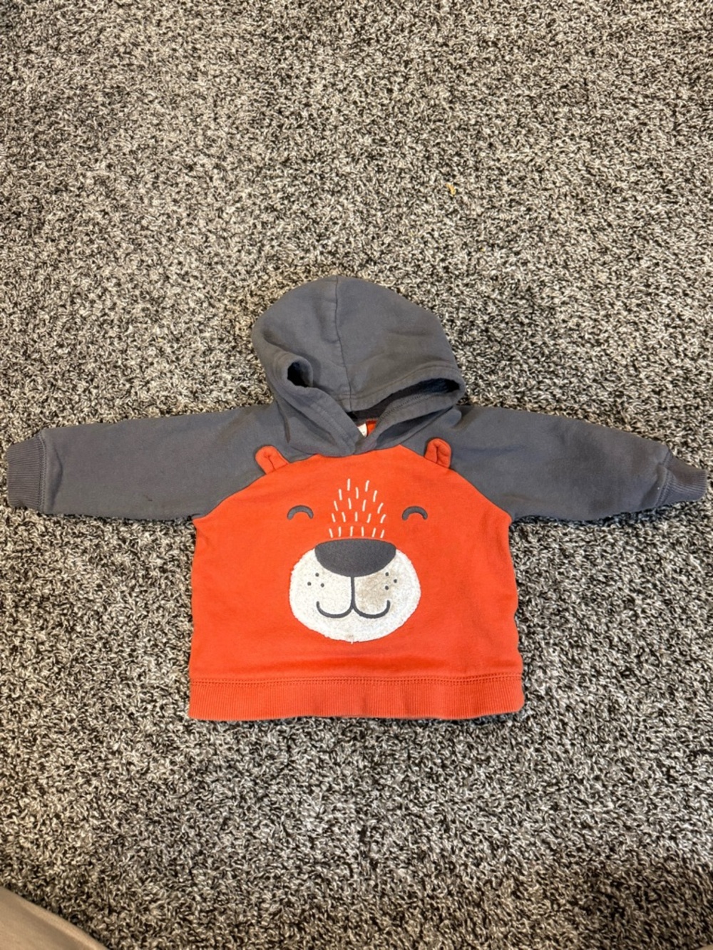 9mo bear sweatshirt
